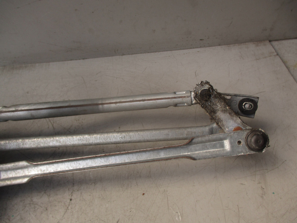 2007 PEUGEOT 207 FRONT WINDSCREEN WIPER MOTOR & LINKAGE 94338R01