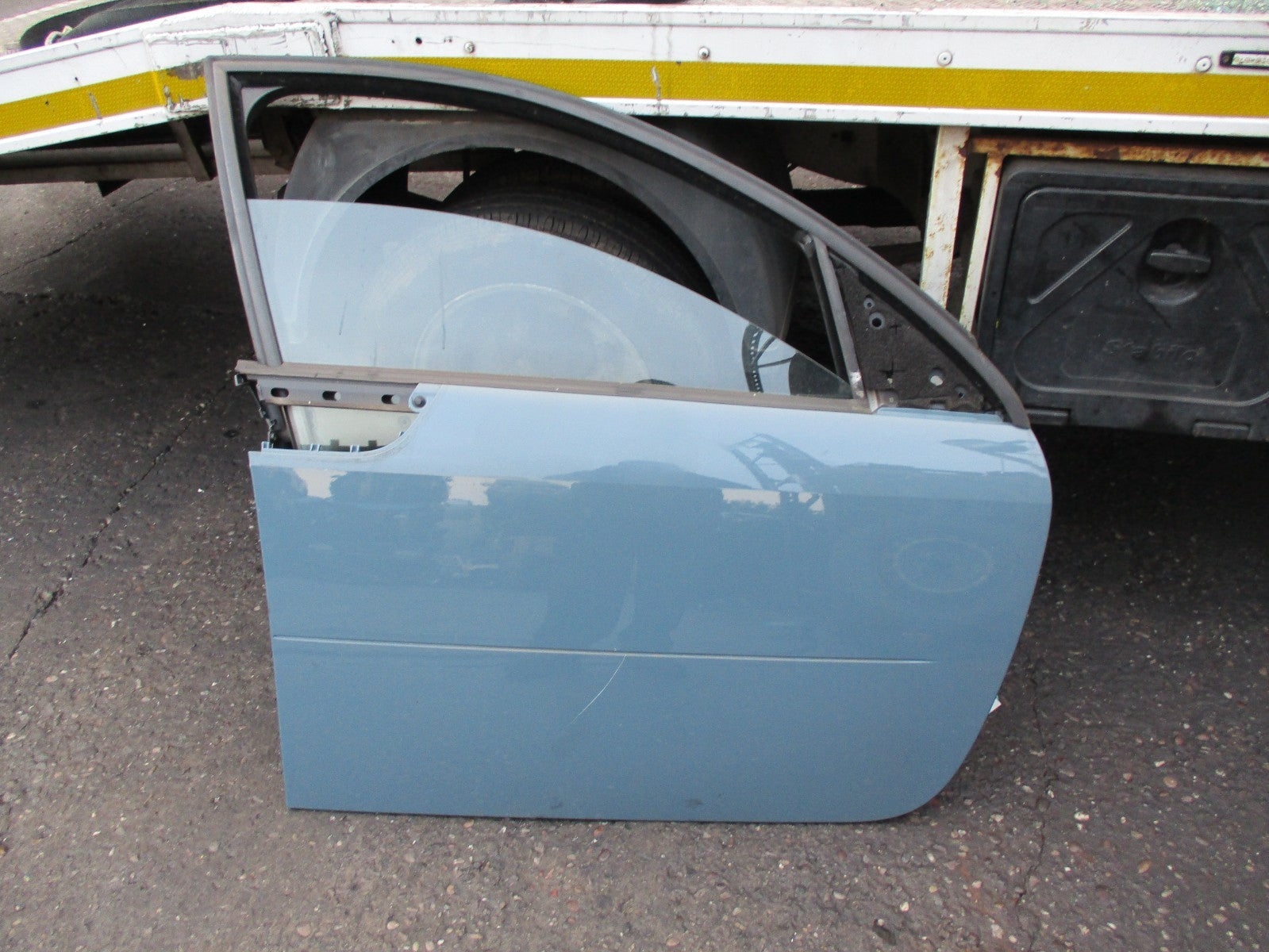SMART FORFOUR W454 OSF DRIVER SIDE FRONT DOOR EA0 GRAPHITE BLUE