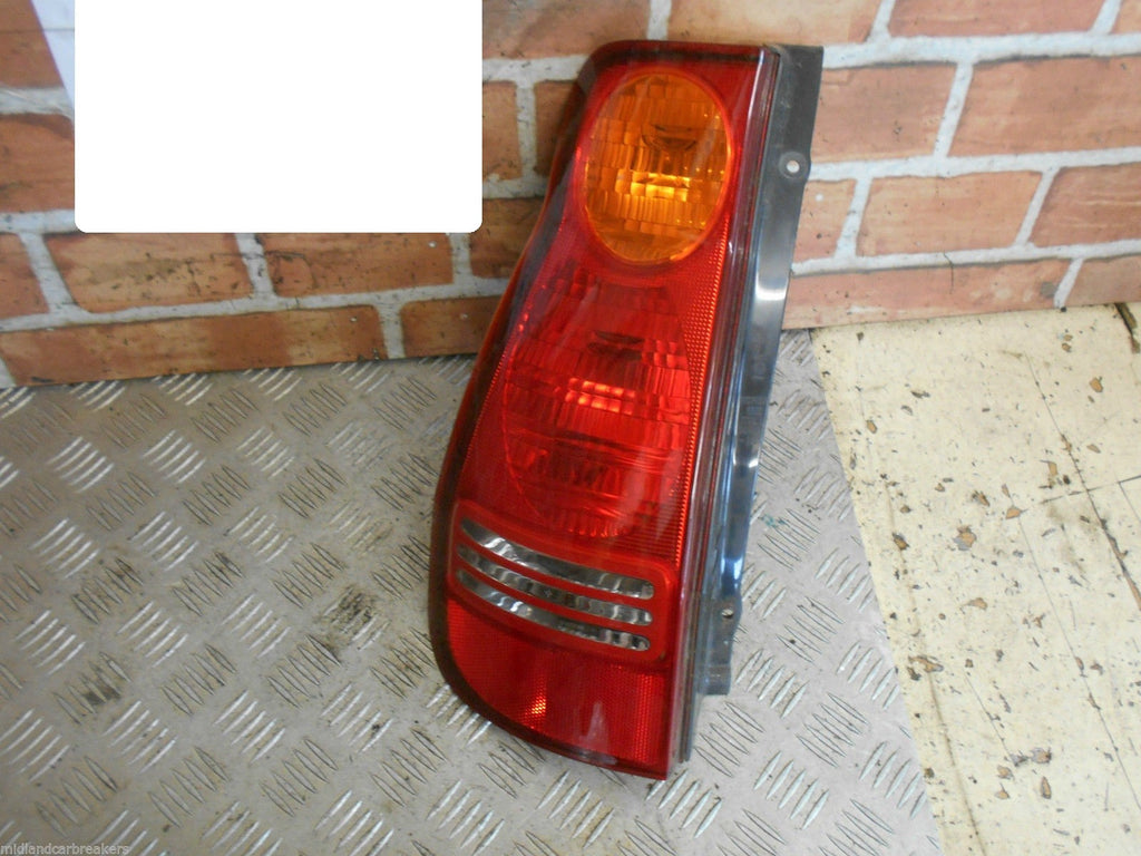 HYUNDAI MATRIX 2003 NSR PASSENGER SIDE REAR BRAKE STOP LIGHT ASSEMBLY