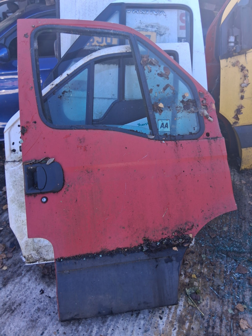 IVECO DAILY 29L10 LCV 2006 MK3 2.3 DIESEL OSF DRIVER SIDEFRONT COMPLETE DOOR RED
