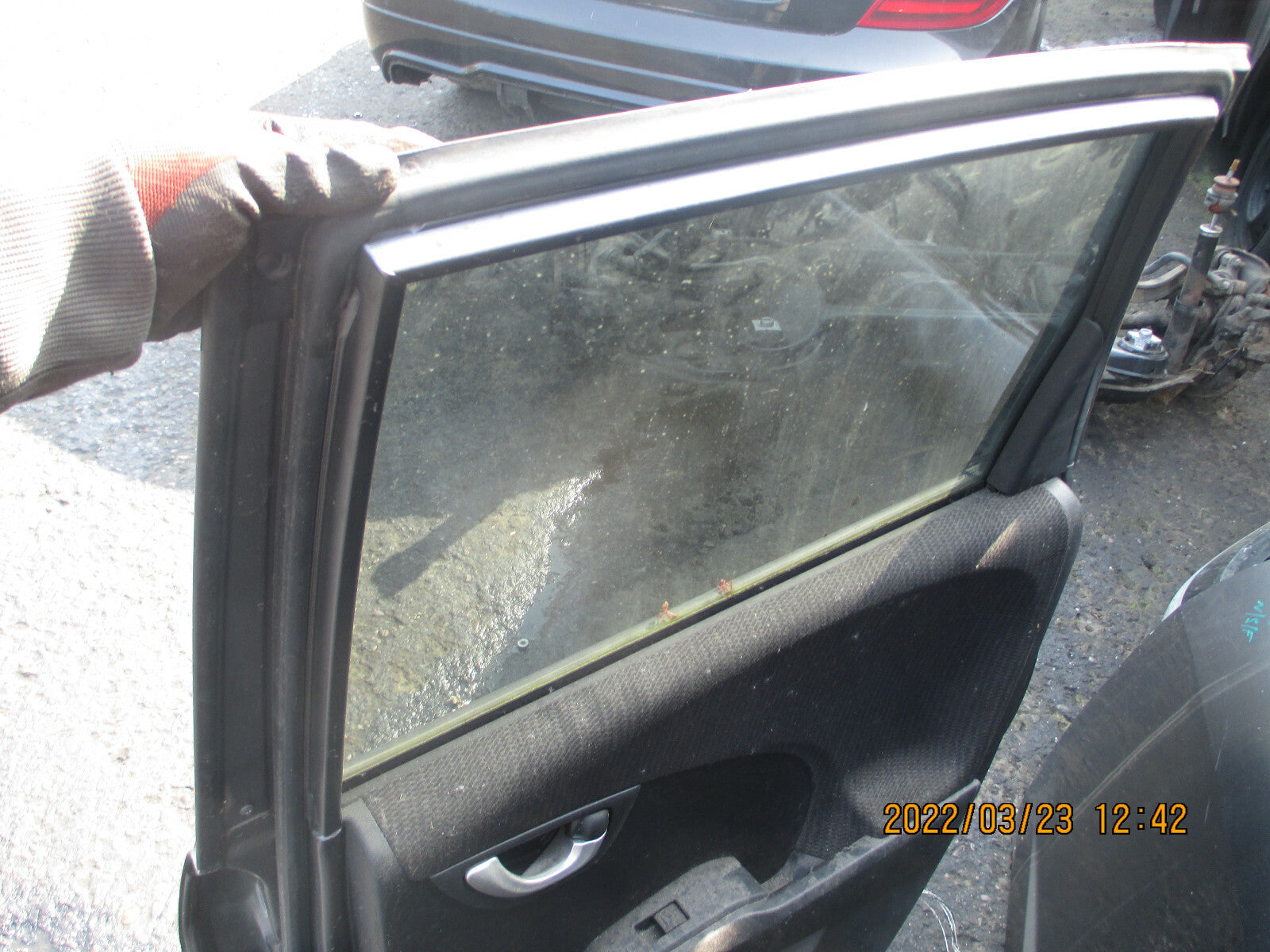 HONDA JAZZ MK3 2014 OSR DRIVER SIDE REAR DOOR COMPLETE GREY