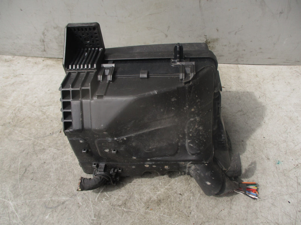 2018 KIA STONIC 1.0 PETROL BONNET UNDER FUSE RELAY BOX 91280H8210A