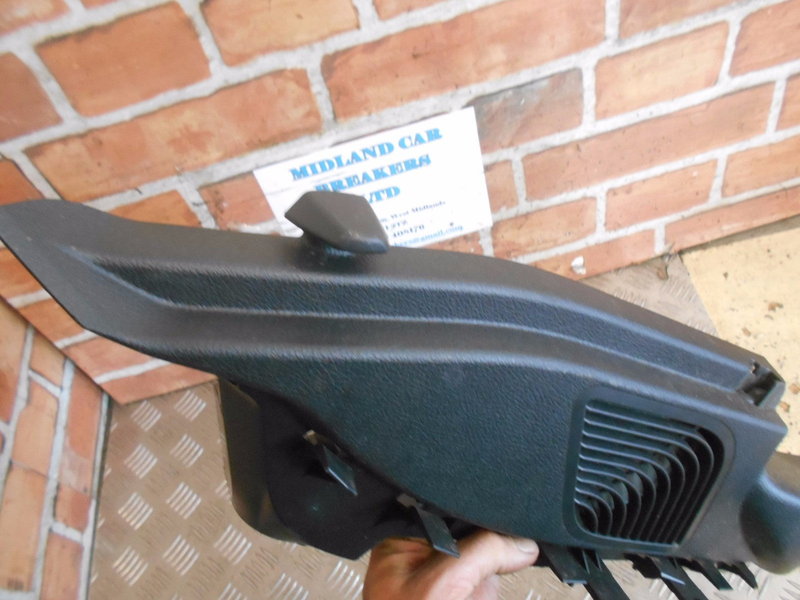 BMW 1 SERIES F20 2016 OS DRIVER SIDE REAR RIGHT PARCEL SHELF BRACKET 7221044