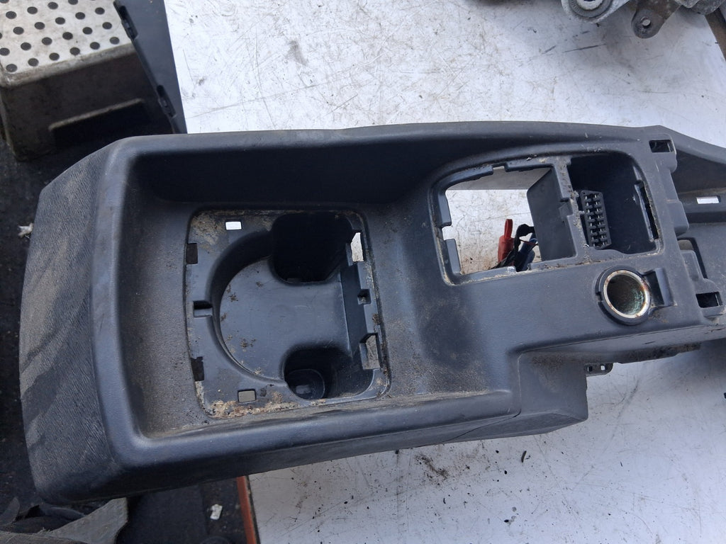 2020 RENAULT KANGOO MK2 CENTER CONSOLE SURROUND TRIM PANEL 8200457030