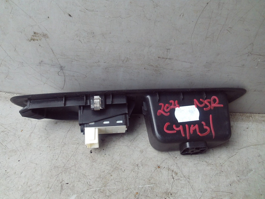 21 CITROEN C4 MK3 NSR PASSENGER SIDE REAR LEFT WINDOW CONTROL SWITCH 9831081580