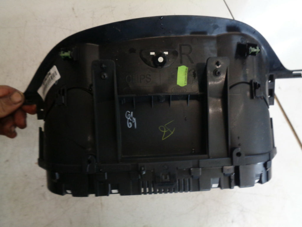 2015 LANDROVER DISCOVERY SPORT 2.2 DIESEL AUTOMATIC SPEEDOMETER FK7210849BG