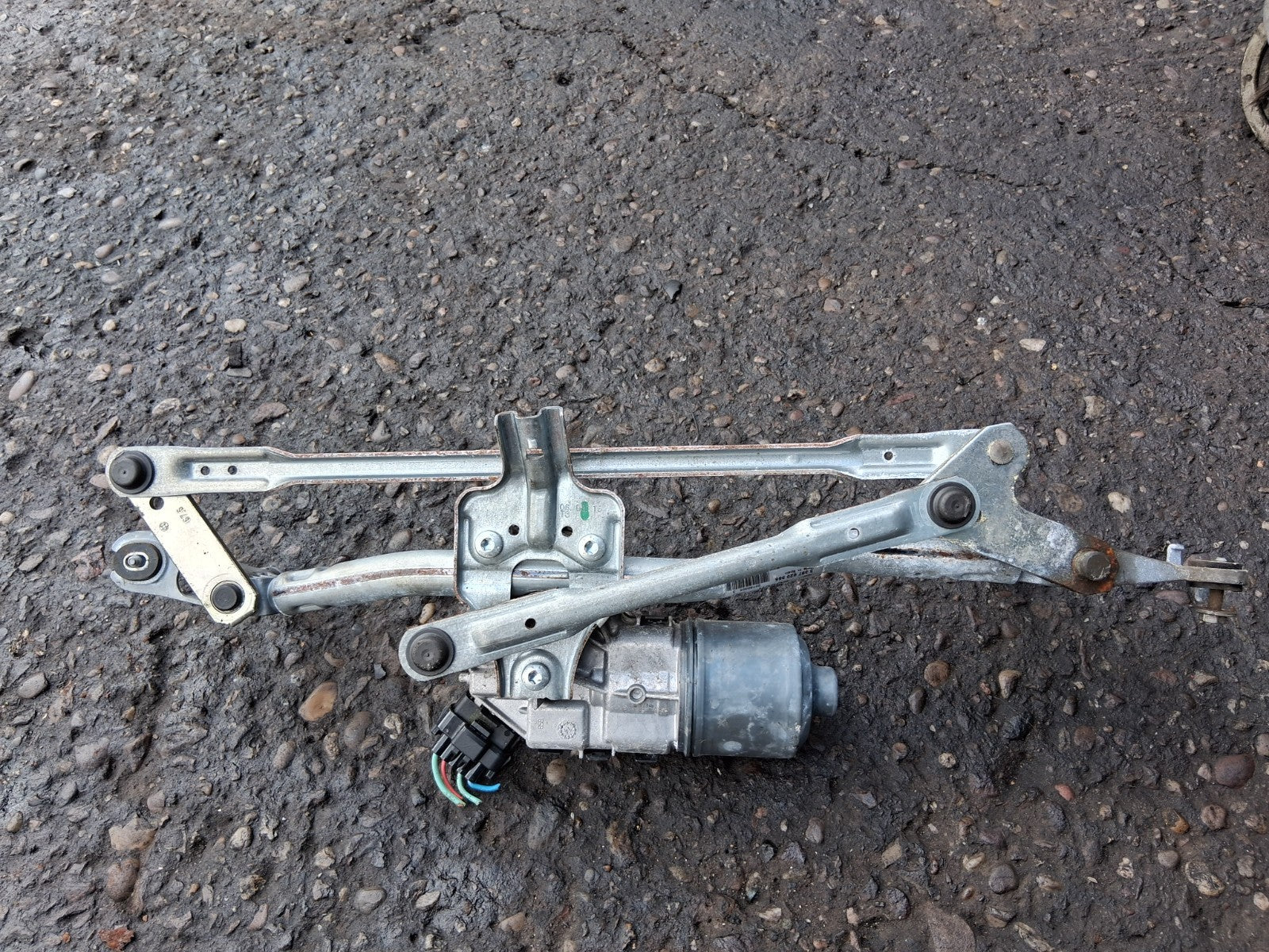 CITROEN BERLINGO MK2 FRONT WINDSCREEN WIPER MOTOR & LINKAGE 0390241621