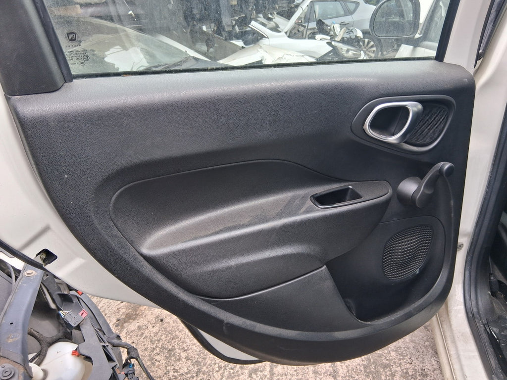 2019 FIAT 500L URBAN HATCH NSR PASSENGER SIDE REAR DOOR CARD PANEL