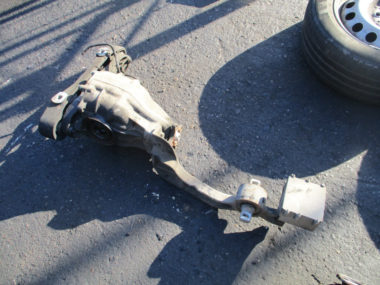 MERCEDES BENZ VITO W639 MK2 2011 2.1 DIESEL REAR DIFF DIFFERENTIAL A6393510105
