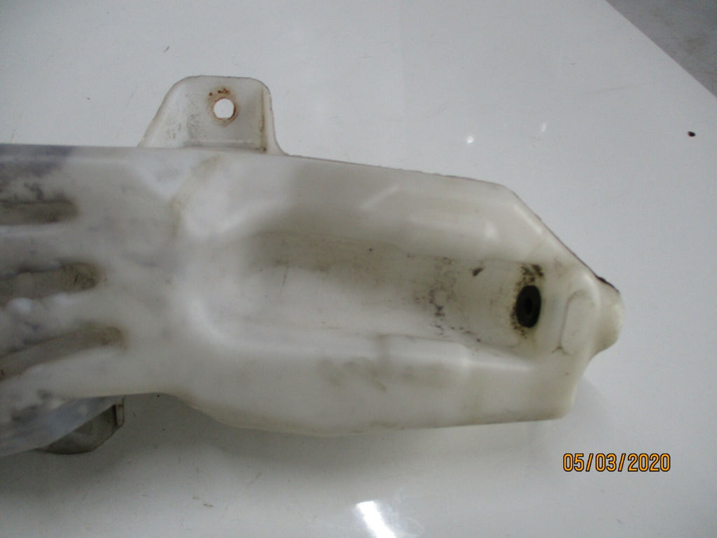 FIAT PANDA 2009 WINDSCREEN WIPER WASHER WATER BOTTLE TANK RESERVOIR C586