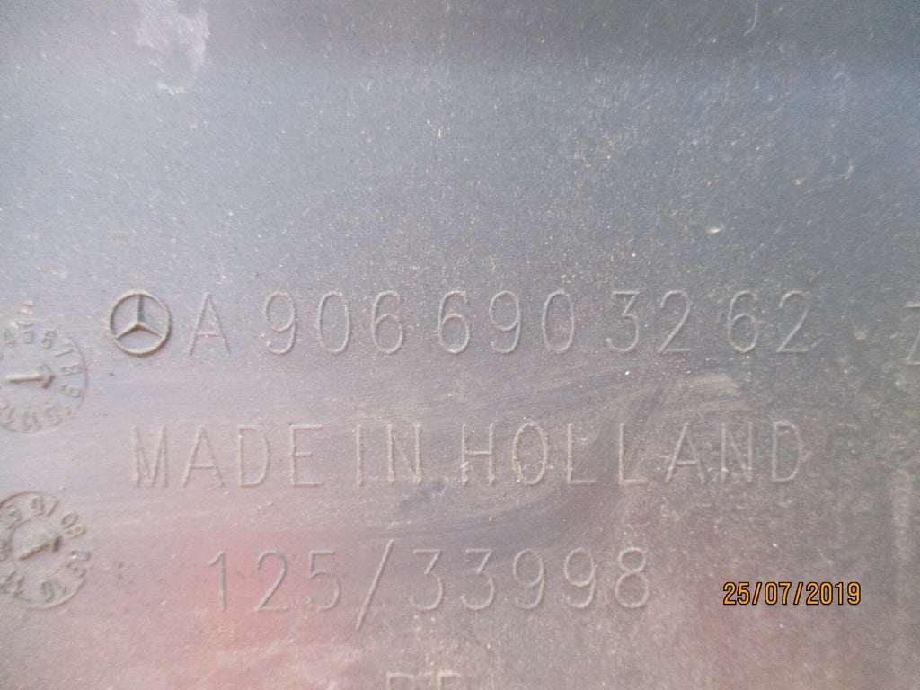 MERCEDES SPRINTER 906 MK2 REAR QUARTER SIDE PANEL TRIMS A9066903262
