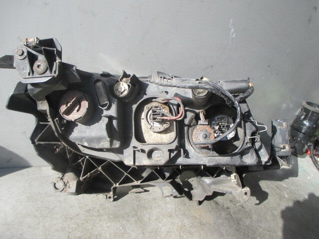 2005 BMW 3 SERIES E90 NSF PASSENGER SIDE FRONT HEADLIGHT 89311650
