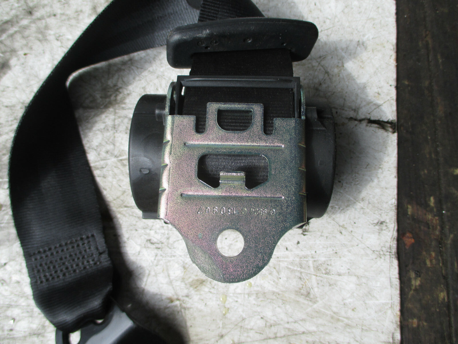 RANGE ROVER EVOQUE 2016 NSR PASSENGER SIDE REAR SEAT BELT ASSEMBLY 618582300B