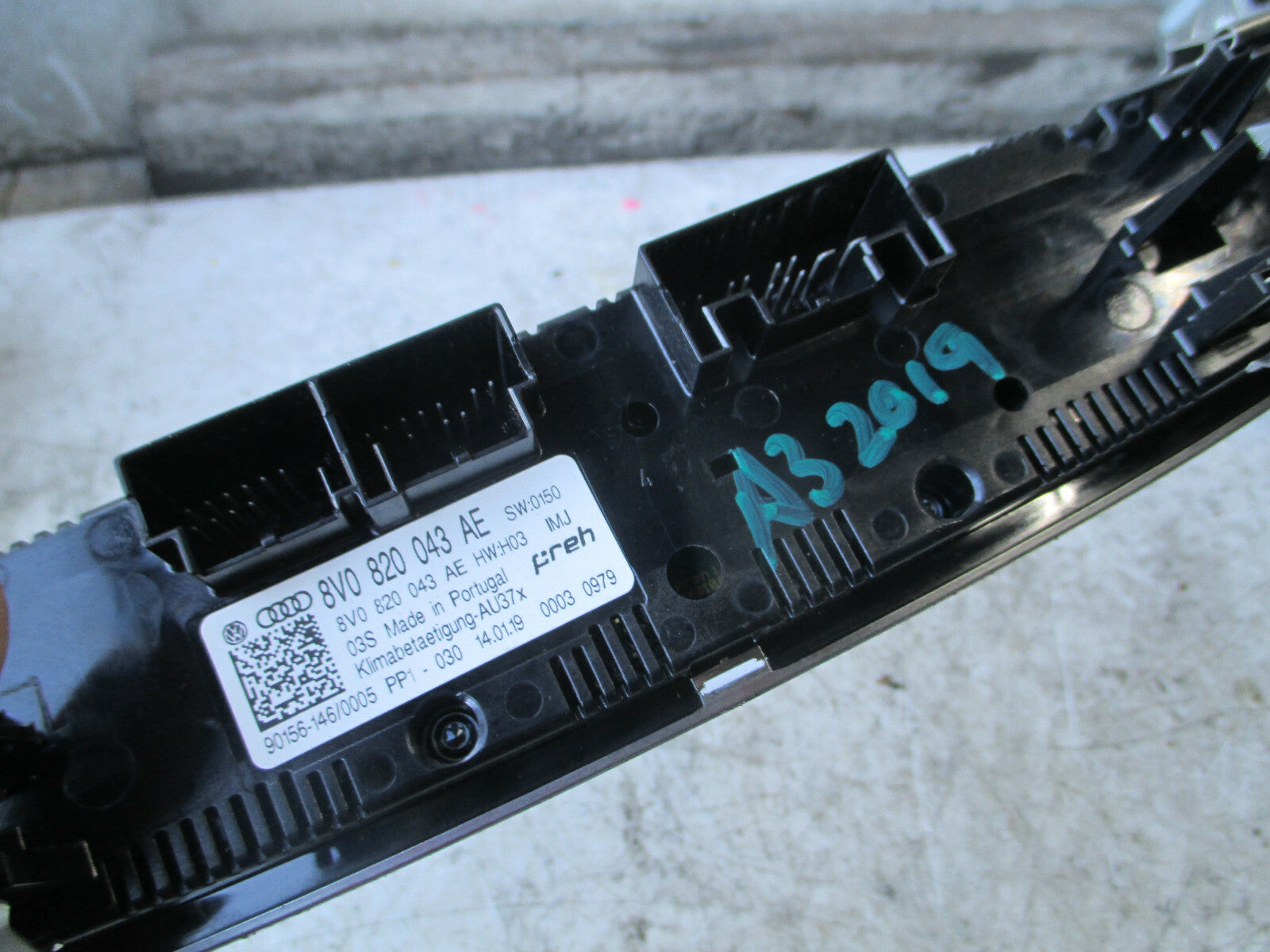 AUDI A3 2019 MK3 8V AC HEATER CLIMATE CONTROL SWITCH 8V0820043AE