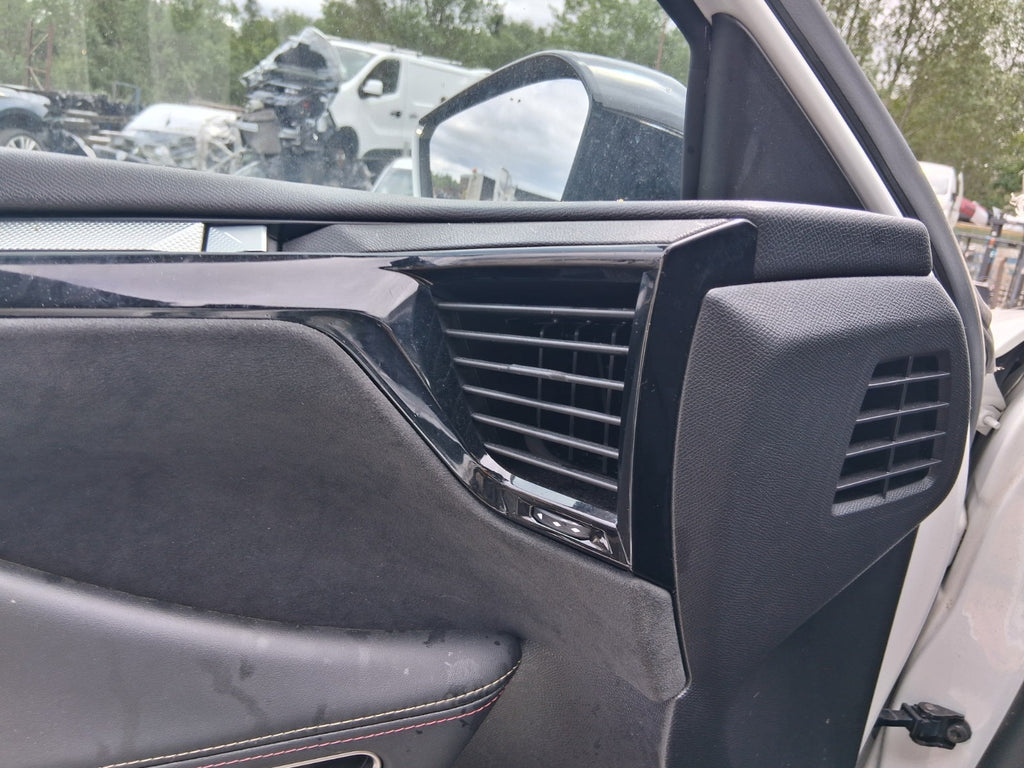 2023 DS DS 4 CROSSOVER NSF PASSENGER SIDE FRONT AIR VENT BLACK