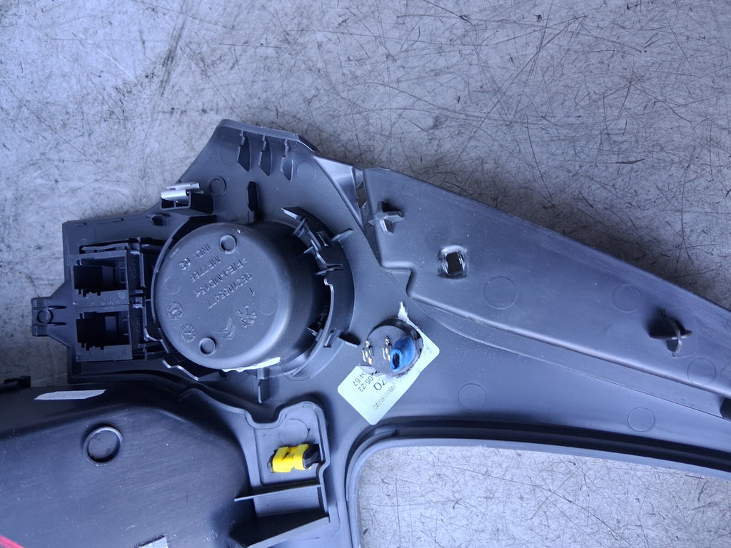 2023 CITROEN BERLINGO MK3 GEAR STICK PARKING BUTTON SURROUND TRIM 9841761077