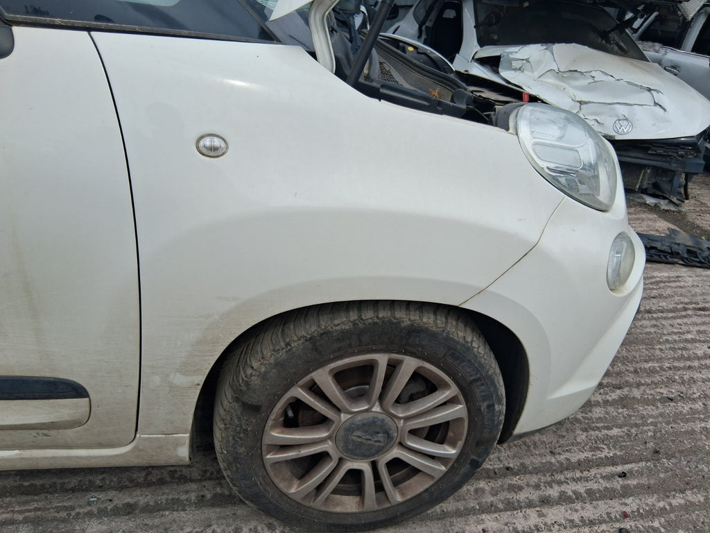 2019 FIAT 500L HATCH OSF DRIVER SIDE FRONT WING PANEL WHITE BIANCO GELATO 934/A