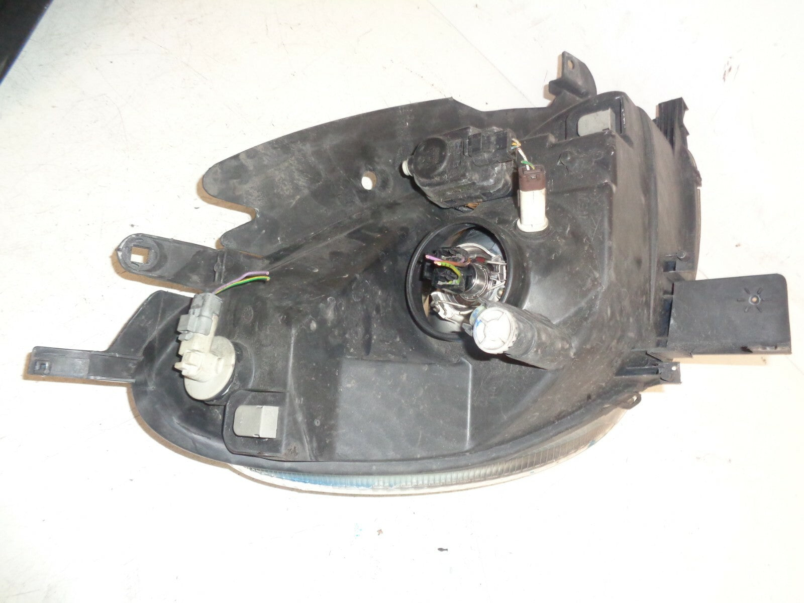 CITROEN XSARA PICASSO 2004 NS PASSENGER SIDE HEADLIGHT HEADLAMP 9631500180