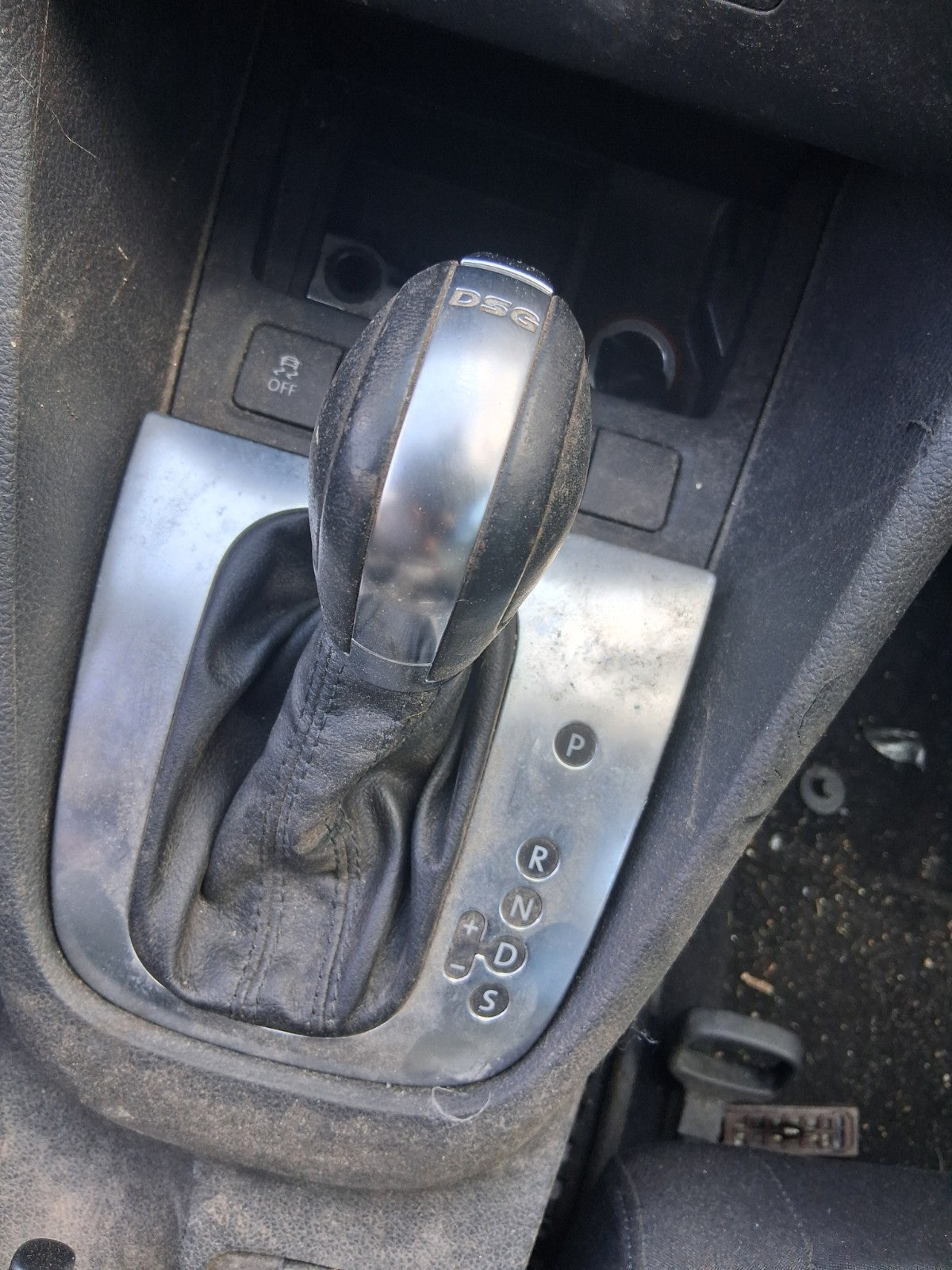2012 VW VOLKSWAGEN GOLF MK6 DSG AUTO AUTOMATIC GEAR STICK GEAR SHIFTER