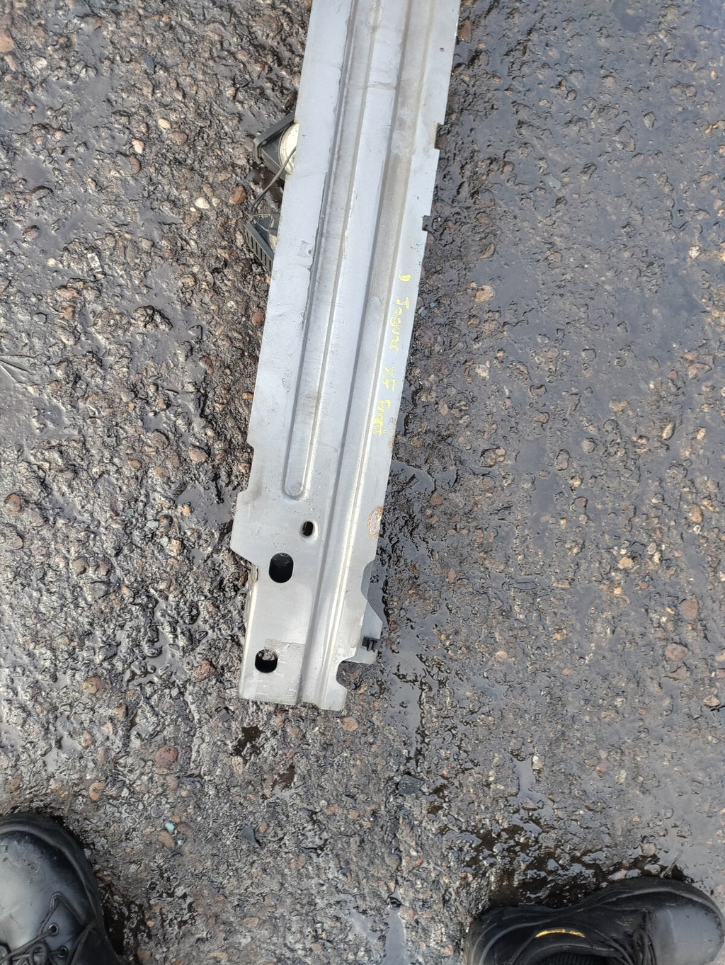 2009 JAGUAR XF X250 FRONT BUMPER REINFORCEMENT CRASH BAR