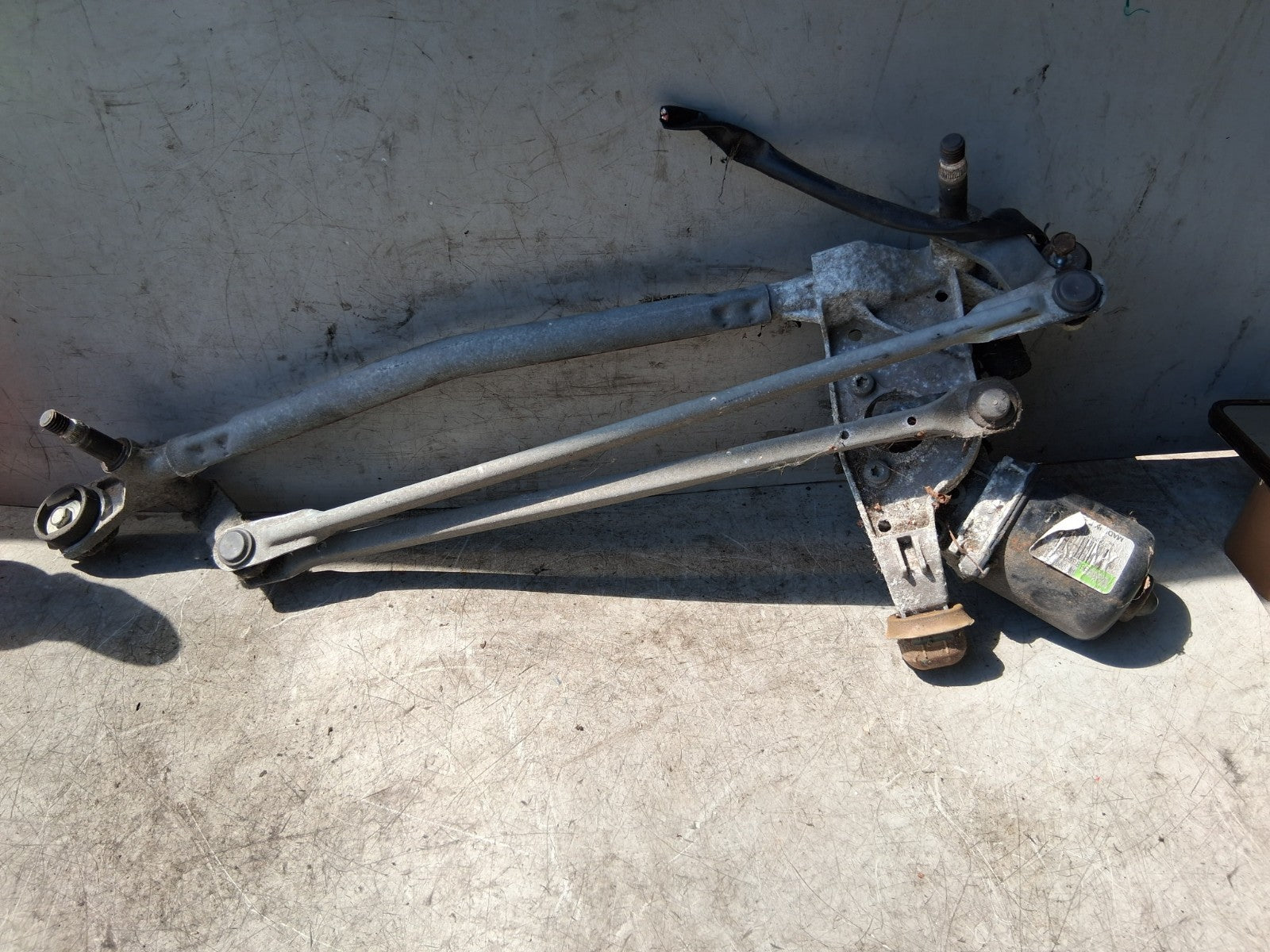 2011 CITROEN DS3 FRONT WINDSCREEN WIPER MOTOR & LINKAGE 9683622580