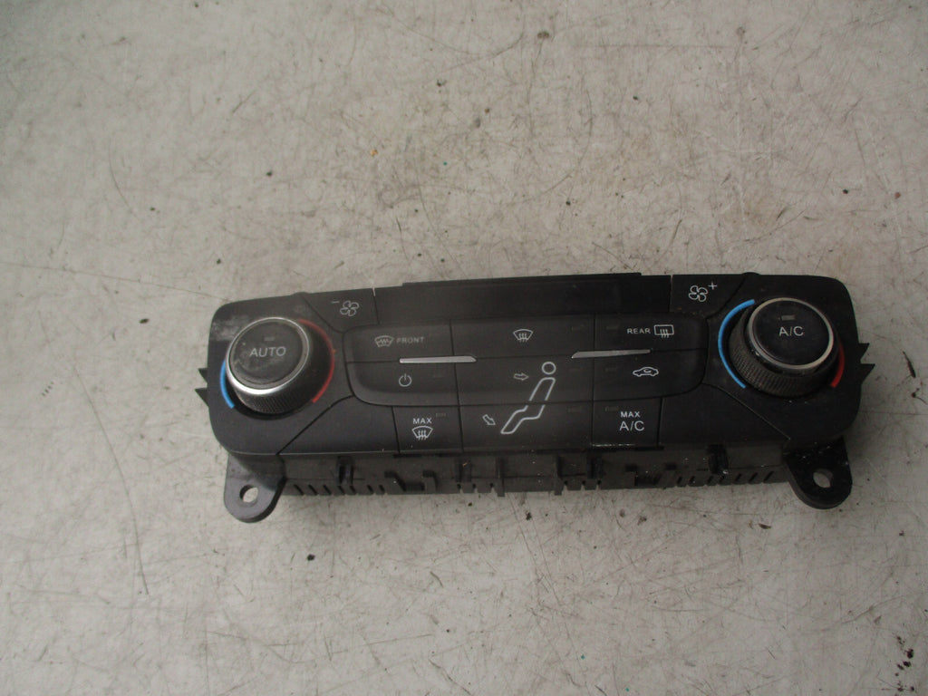 2017 FORD FOCUS MK3 AIR CON AC CLIMATE CONTROL UNIT F1ET18C612BJ