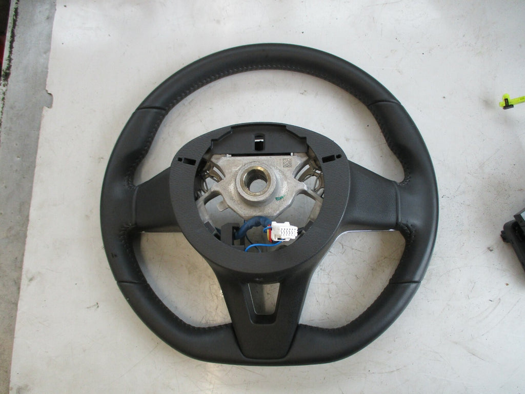 NISSAN QASHQAI J11 FACELIFT FLAT BOTTOM MULTI FUNCTION STEERING WHEEL 48430HV05C