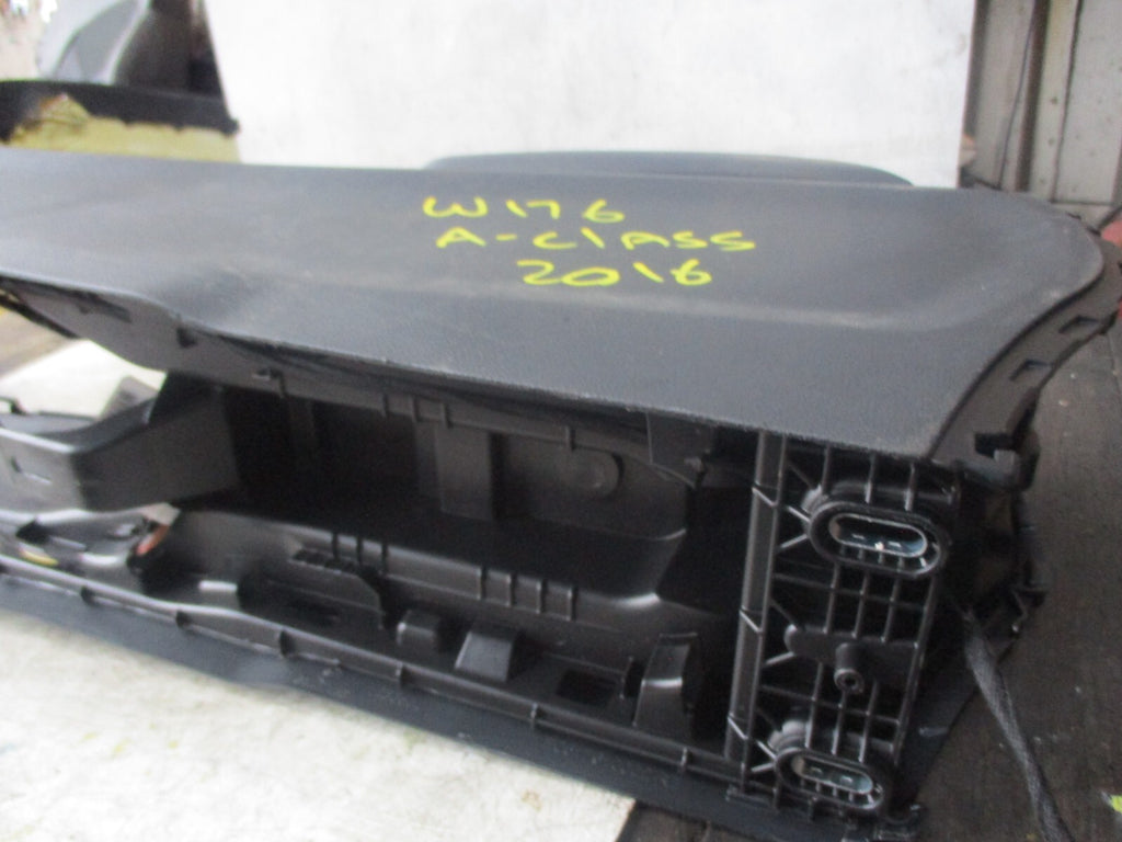 MERCEDES A-CLASS W176 CENTRE CONSOLE ARM REST A1766804201