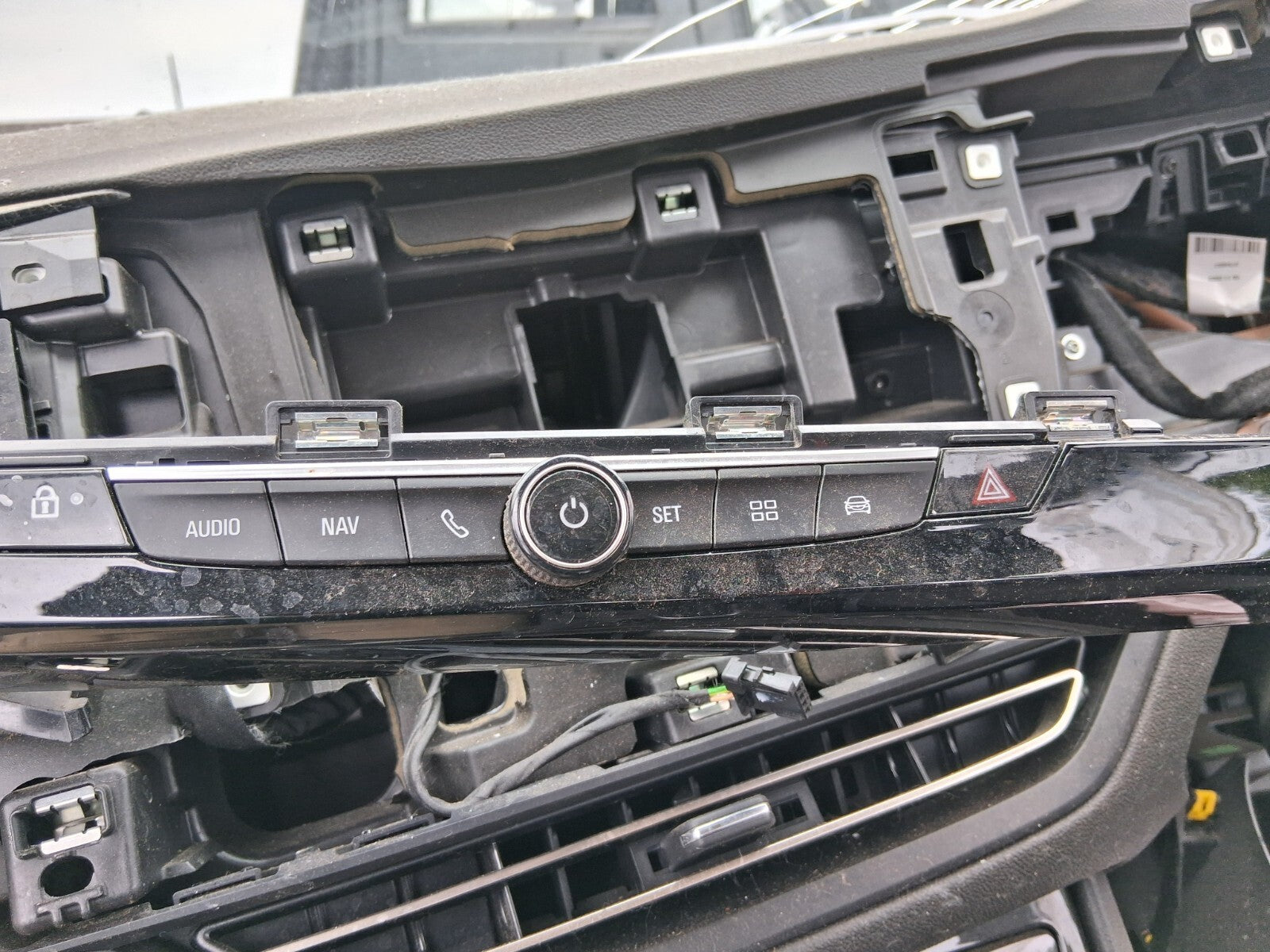 2023 VAUXHALL GRANDLAND MULTIMEDIA HAZARD SWITCH BUTTON TRIM