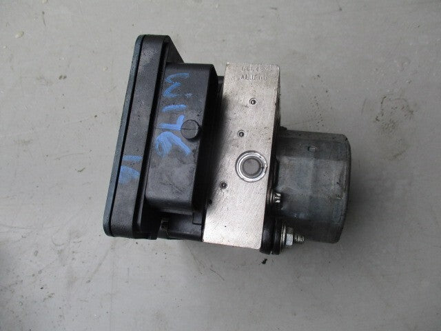 MERCEDES BENZ A CLASS W176 2015 1.5 DIESEL ABS PUMP MODULE A0004313700