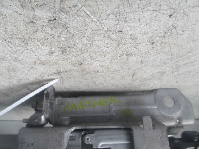 2019 PEUGEOT PARTNER STEERING COLUMN WITH KEY 9820460577