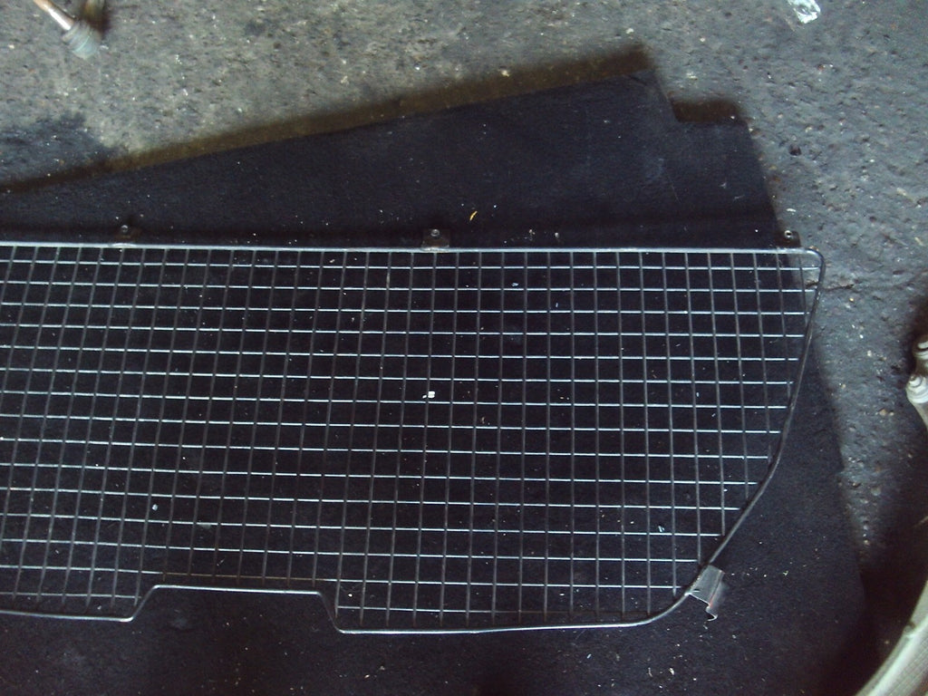 UNBRANDED METAL DOG GUARD CAGE