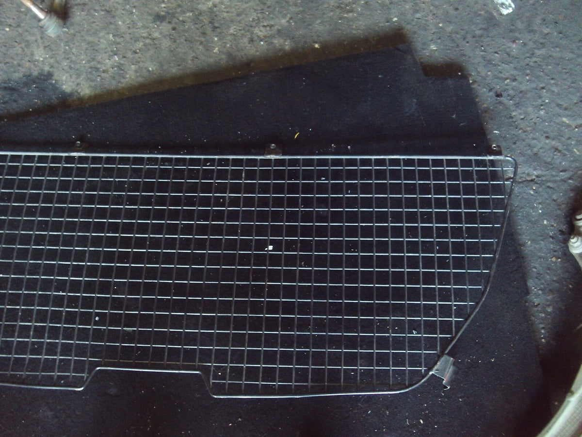 UNBRANDED METAL DOG GUARD CAGE