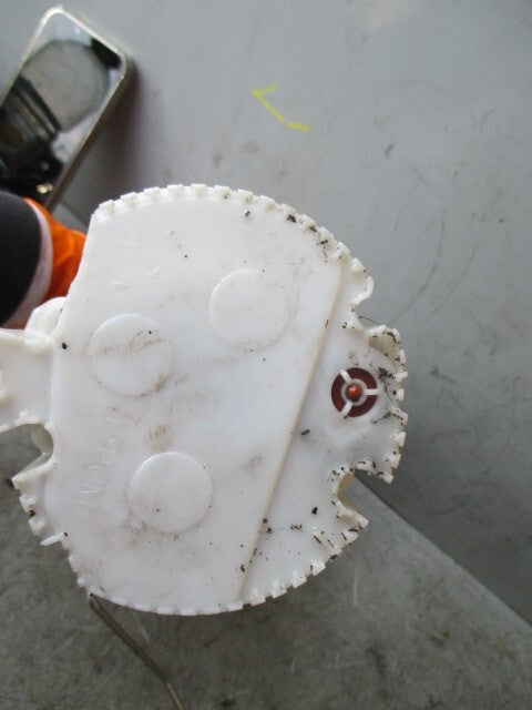 2015 RENAULT TRAFIC PETROL FUEL PUMP SENDING UNIT 172027392R