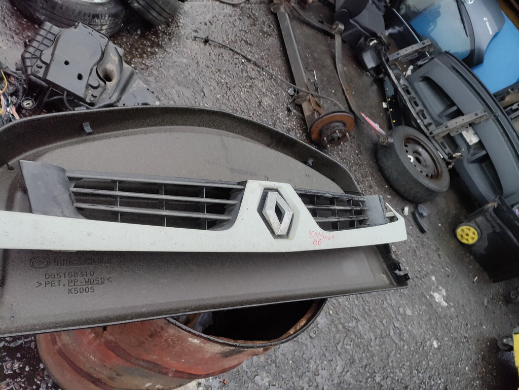 2006 RENAULT KANGOO MK1 FRONT GRILLE GRILL WHITE