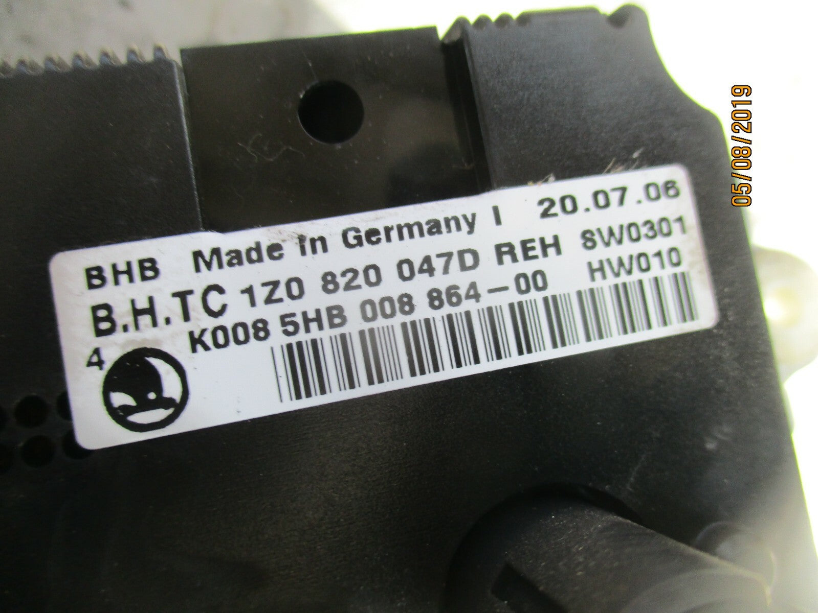 SKODA OCTAVIA MK2  AC AIR CON HEATER CLIMATE CONTROL PANEL FRONT 1Z0820047D