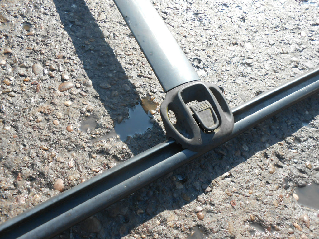 KIA SEDONA MK1 2004 COMPLETE ORIGINAL ADJUSTABLE LOCKING ROOF BARS RAILS RACK
