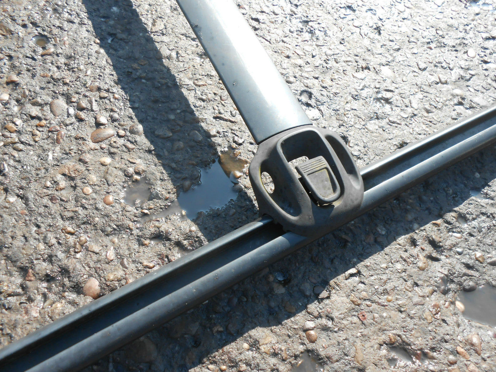 KIA SEDONA MK1 2004 COMPLETE ORIGINAL ADJUSTABLE LOCKING ROOF BARS RAILS RACK
