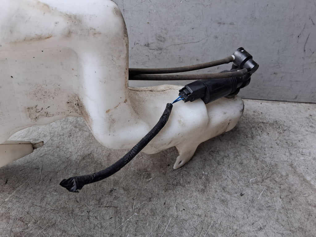 FORD FIESTA MK7 2016 WINDSCREEN WASHER BOTTLE 8A6117B613AC