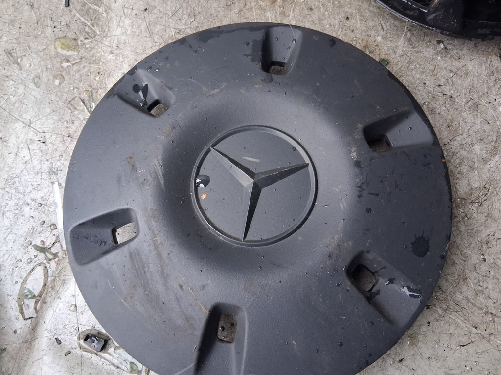 2023 MERCEDES SPRINTER W907 PACK OF 3 CENTER WHEEL CAP A9064010025