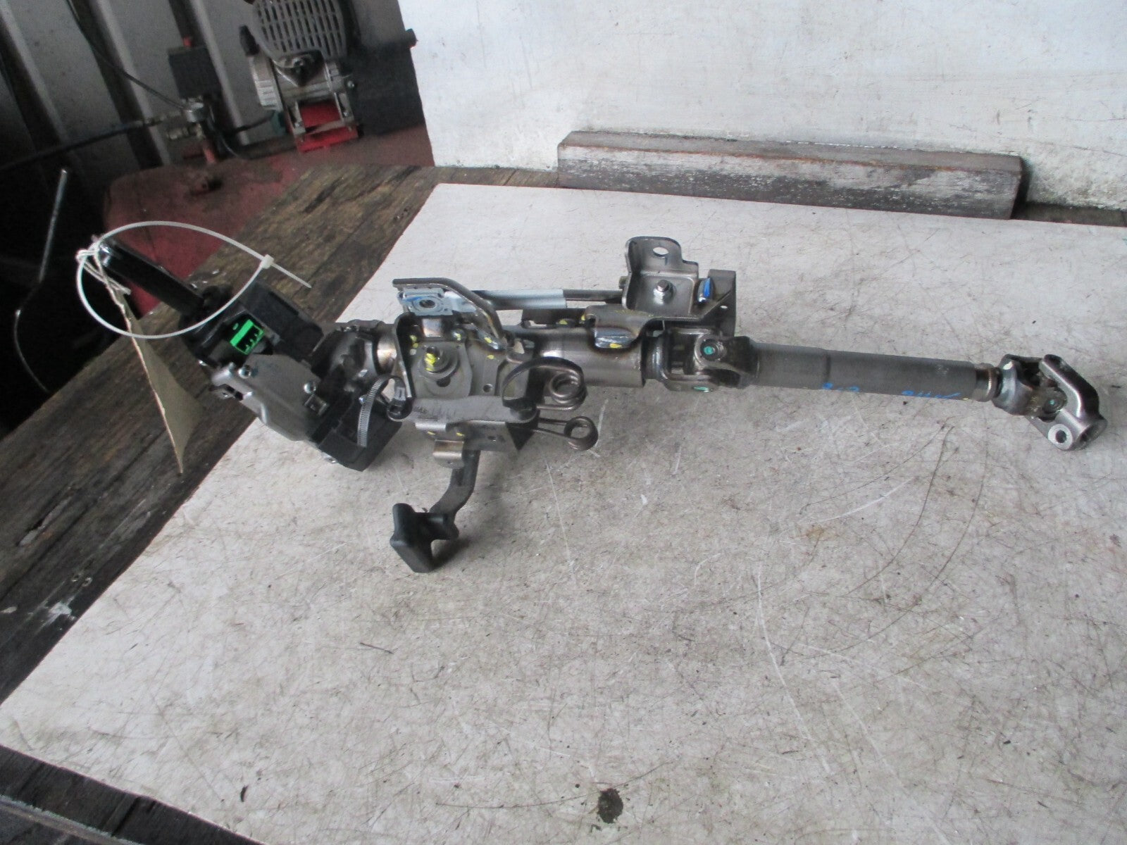 HONDA JAZZ 2011 MK2 ADJUSTABLE STEERING COLUMN