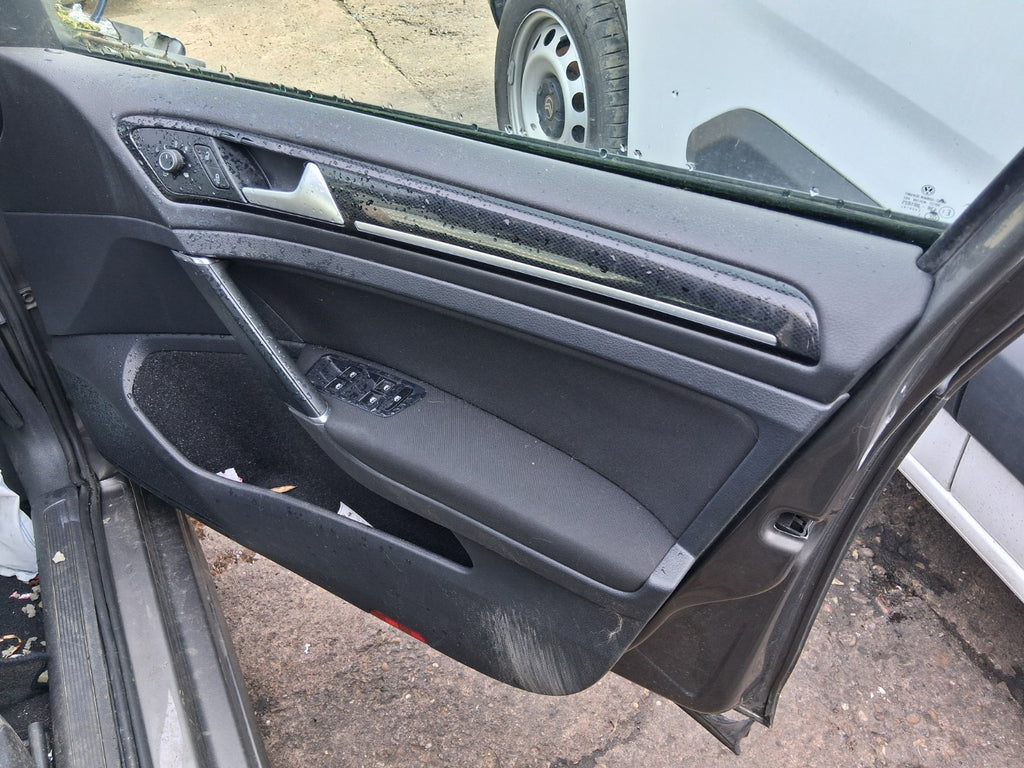 2016 VOLKSWAGEN GOLF MK7 OSF DRIVER SIDE FRONT RIGHT DOOR CARD PANEL