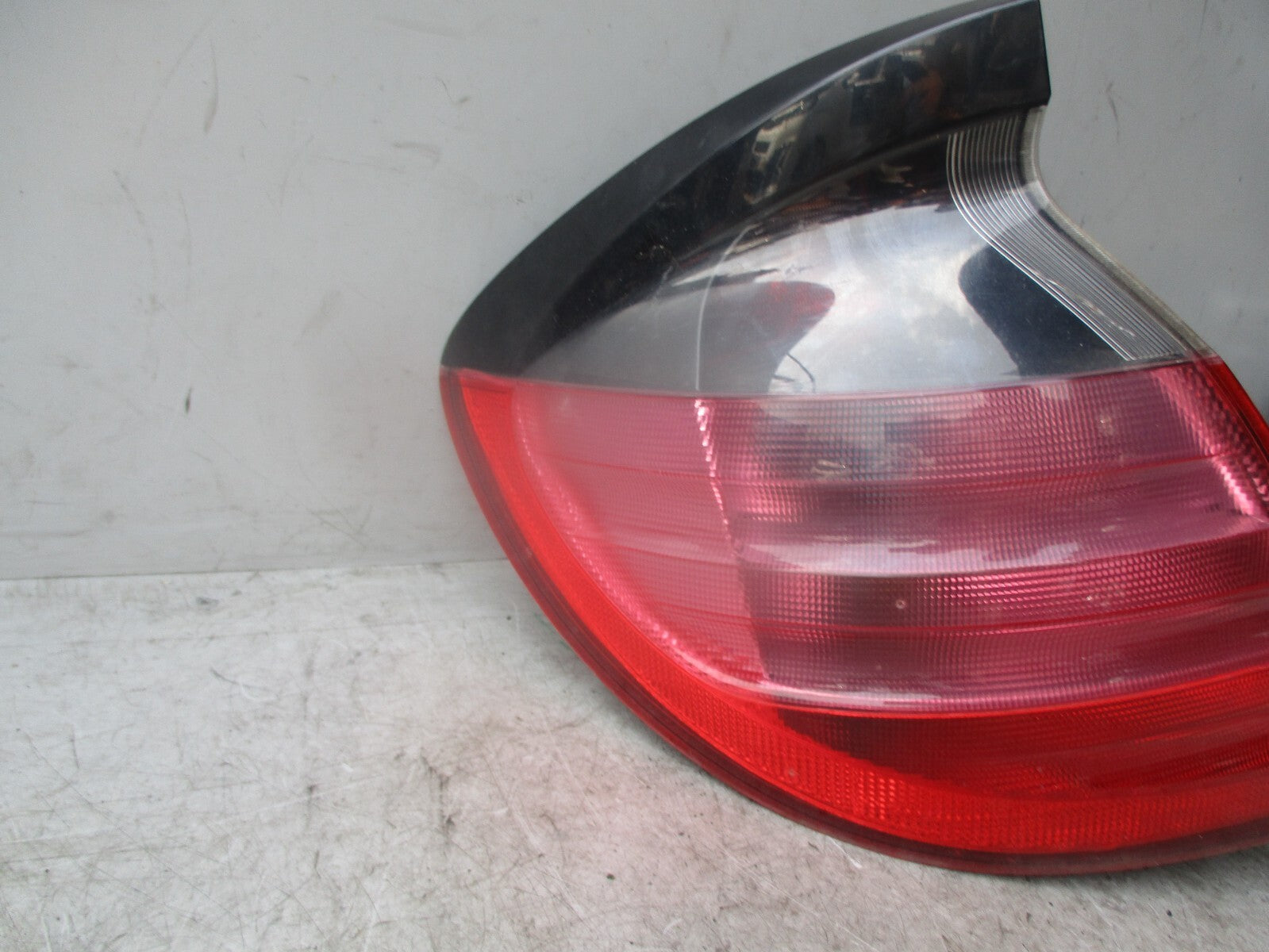 2002 MERCEDES C CLASS COUPE CL203 NSR PASSENGER REAR TAIL LIGHT LAMP 15163100