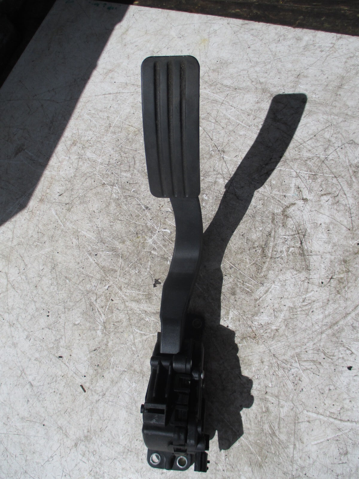 DACIA SANDERO LOGAN 2016 ACCELERATOR PEDAL 180106136R