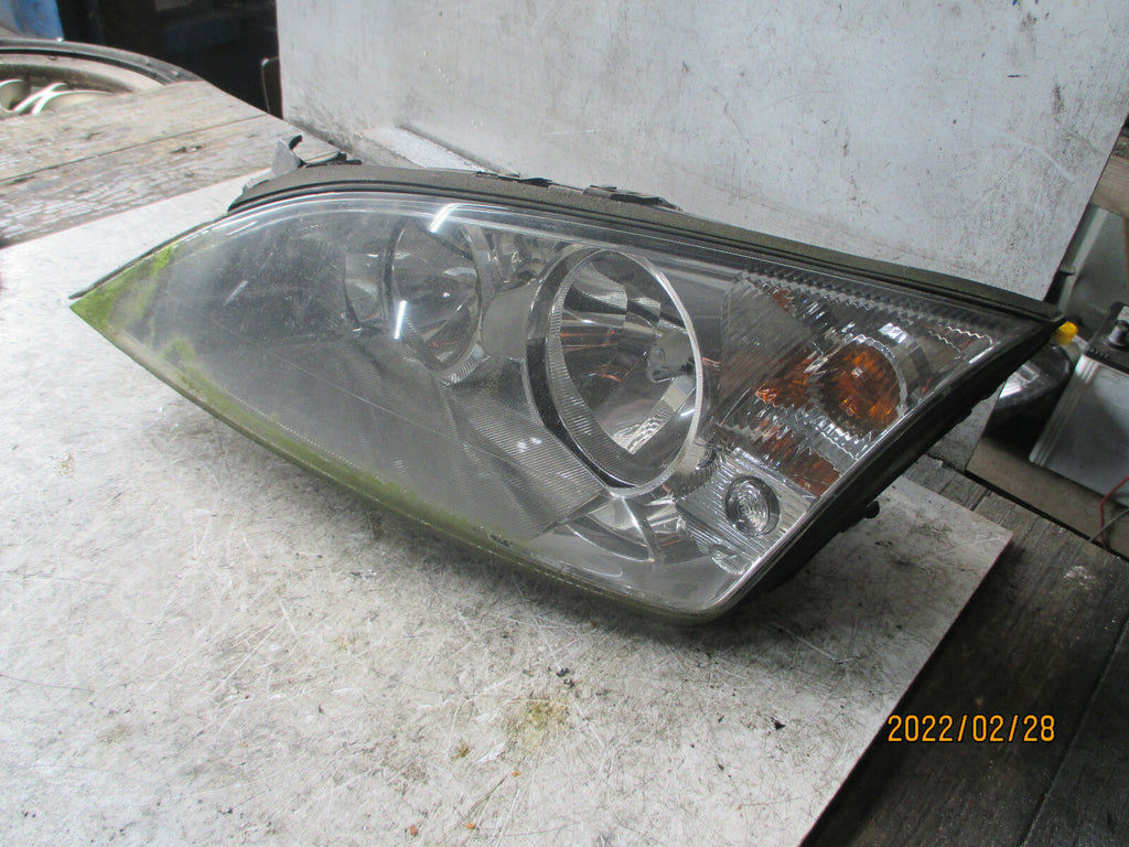 FORD MONDEO MK3 2003 NSF PASSENGER SIDE FRONT HEADLIGHT HEADLAMP 1S7113006TE