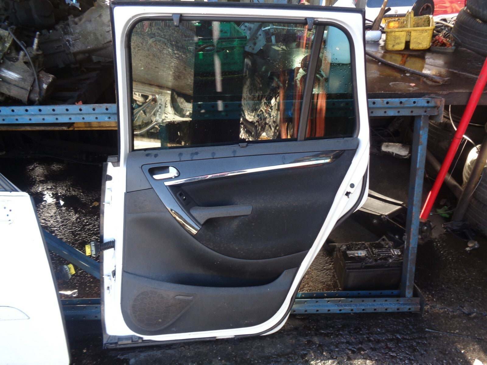 CITROEN C4 GRAND PICASSO 2014 OSR DRIVER SIDE REAR COMPLETE DOOR WHITE
