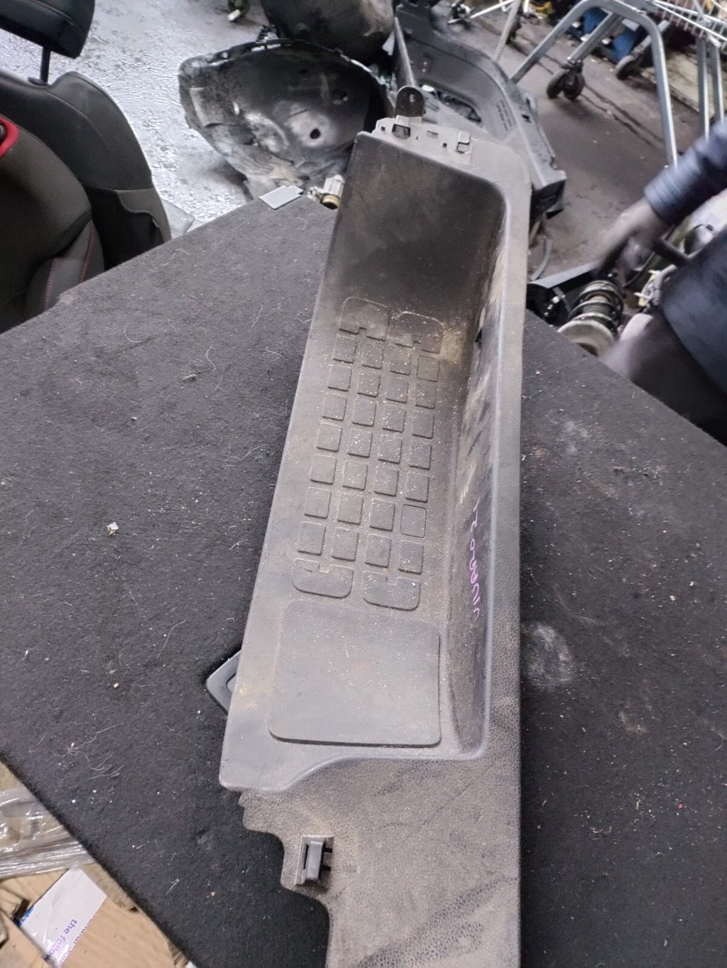 VAUXHALL VIVARO MK3 2021 NS PASSENGER SIDE STEP COVER 98121117ZD