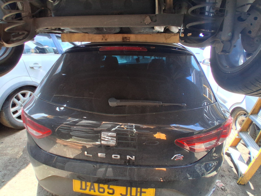2015 SEAT LEON FR MK3 REAR BARE TAILGATE BOOTLID MIDNIGHT BLACK LY9T