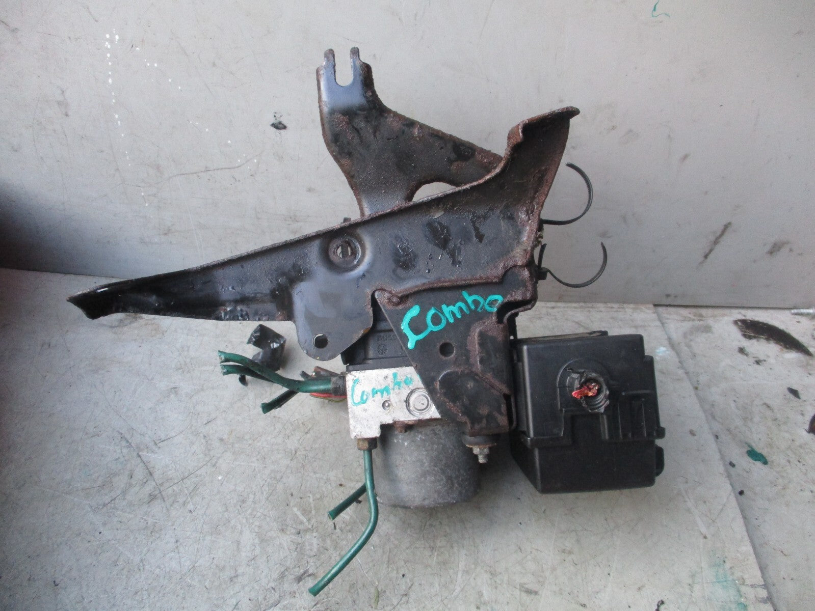 2007 VAUXHALL COMBO C 1.3 DIESEL ABS PUMP & MODULATOR 13276461
