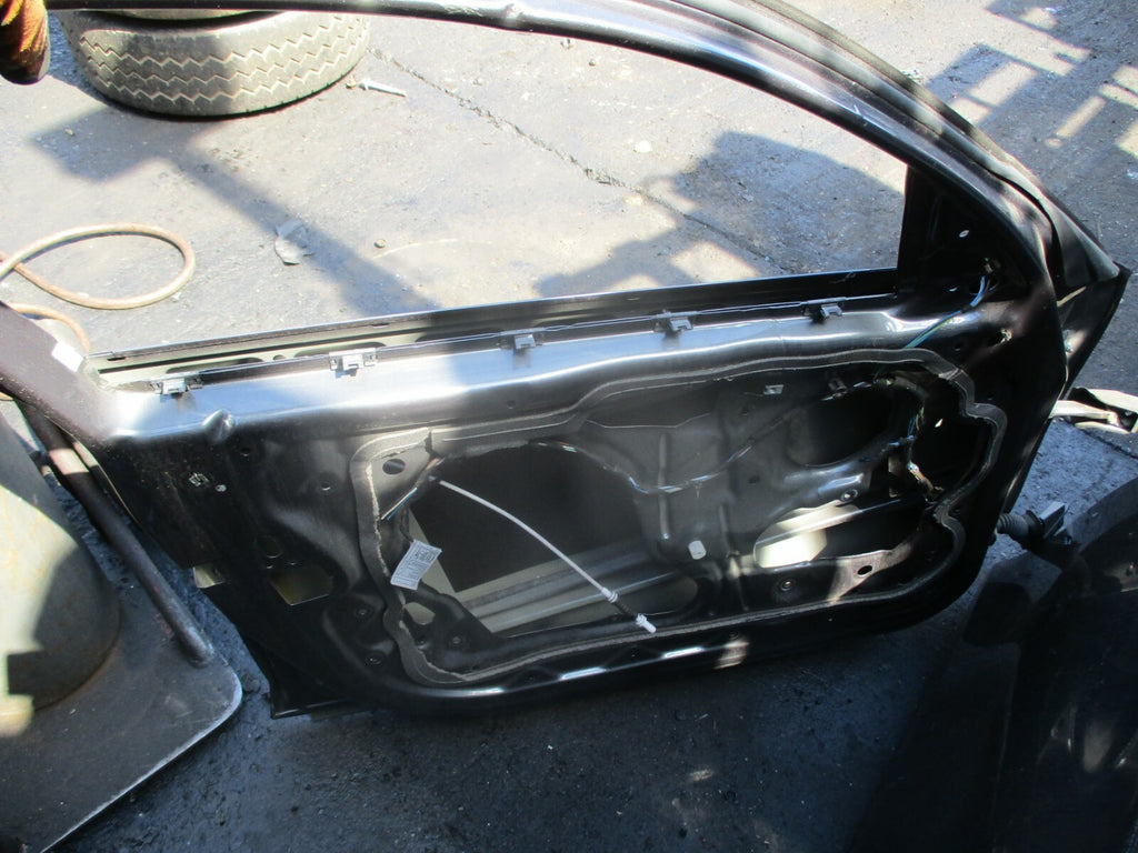 BMW 1 SERIES E87 2006 BARE NSF PASSENGER SIDE FRONT DOOR SHELL FRAME GREY